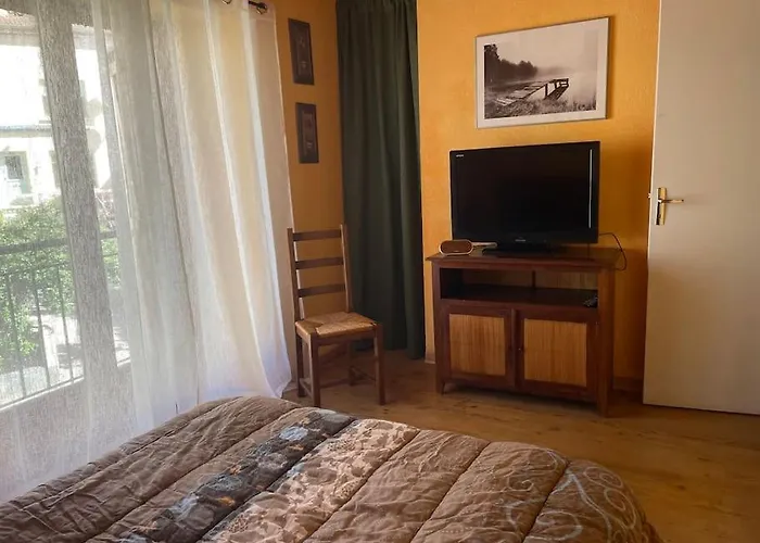 Charmante Maison A La Montagne Belcaire